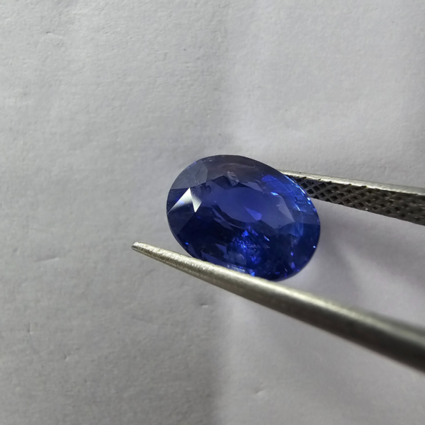 Blue Sapphire 4.60 cts