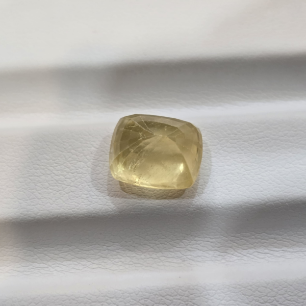 Yellow Sapphire 8.01 cts.