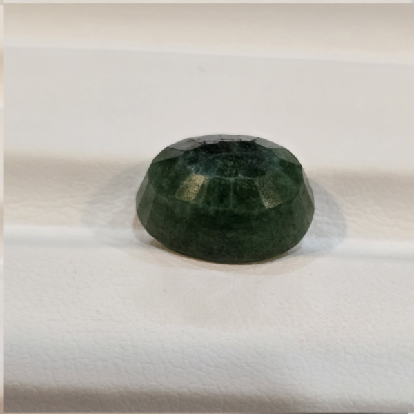 Emerald 7.65 carat (8.50 ratti)