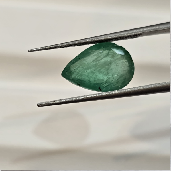 Emerald 2.75 carat 3.05 ratti