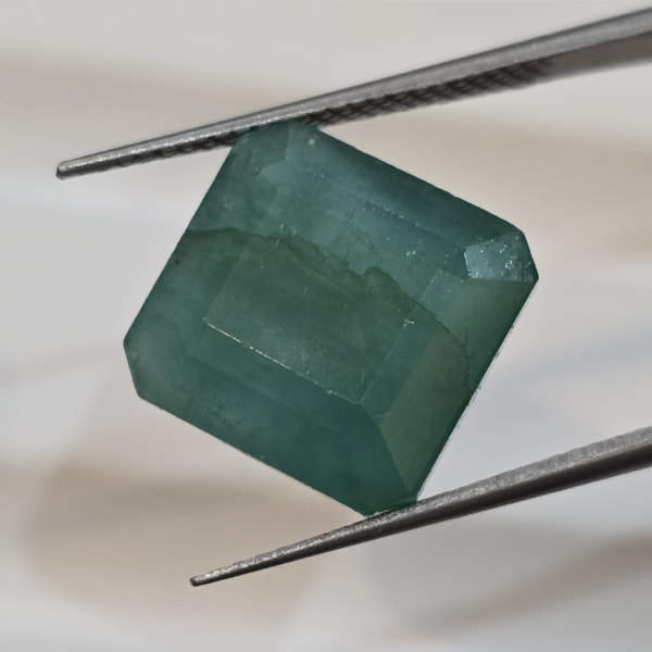 Emerald 9.45 carat 10.50 ratti