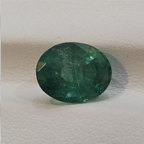 Emerald 2.60 carat 2.88 ratti