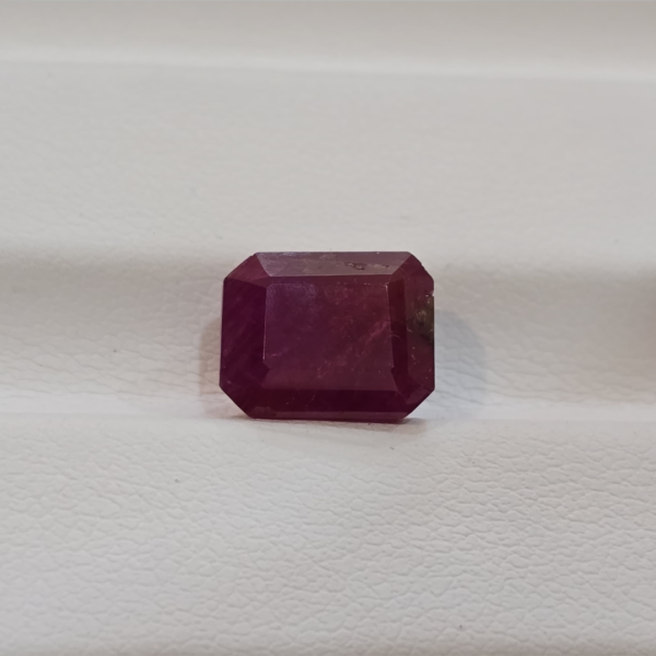 Ruby 5.55 carat 6.16 ratti